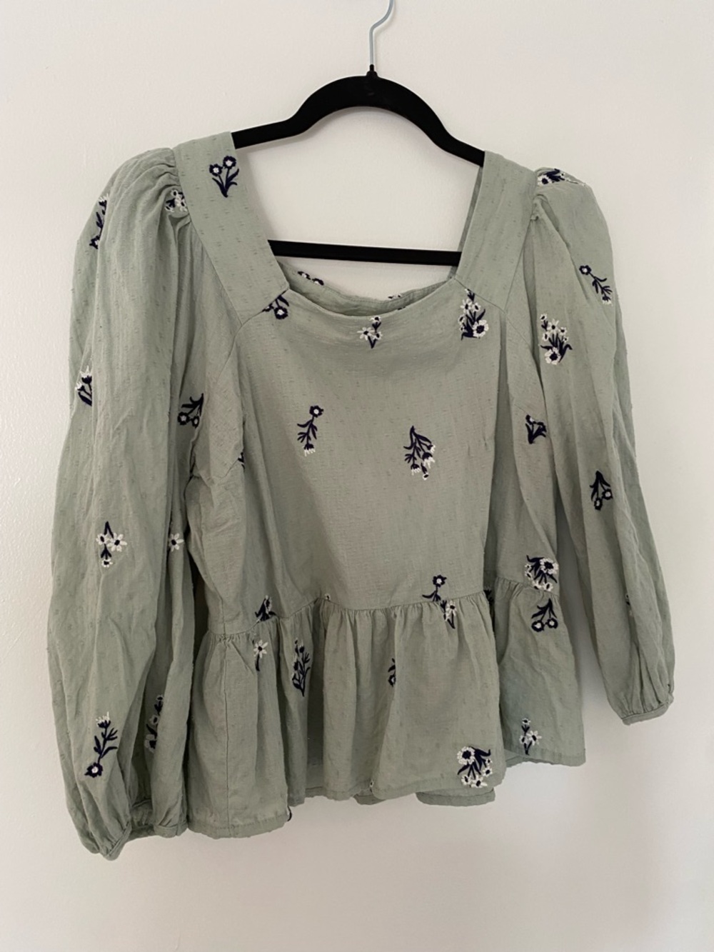 Universal Thread Sage Green Embroidered Peasant Blouse
